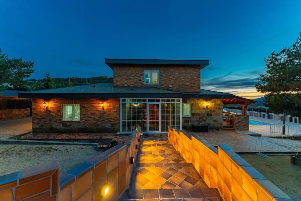 El Jardin De Estrella Villa Navacerrada Exterior foto